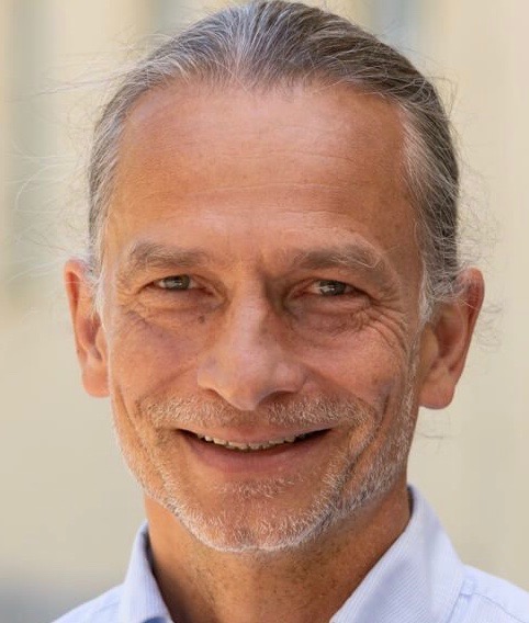 Dr David Althaus